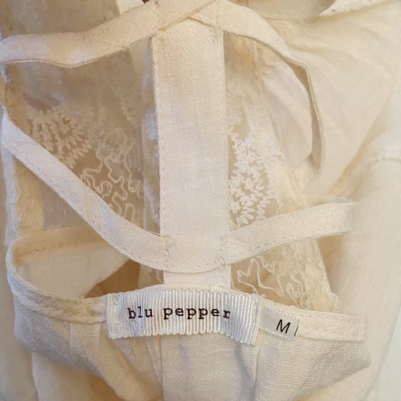 Blu Pepper gauze sheer lace ivory white top sz M - Picture 5 of 6
